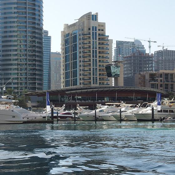 100ft yacht, full day, 40 friends